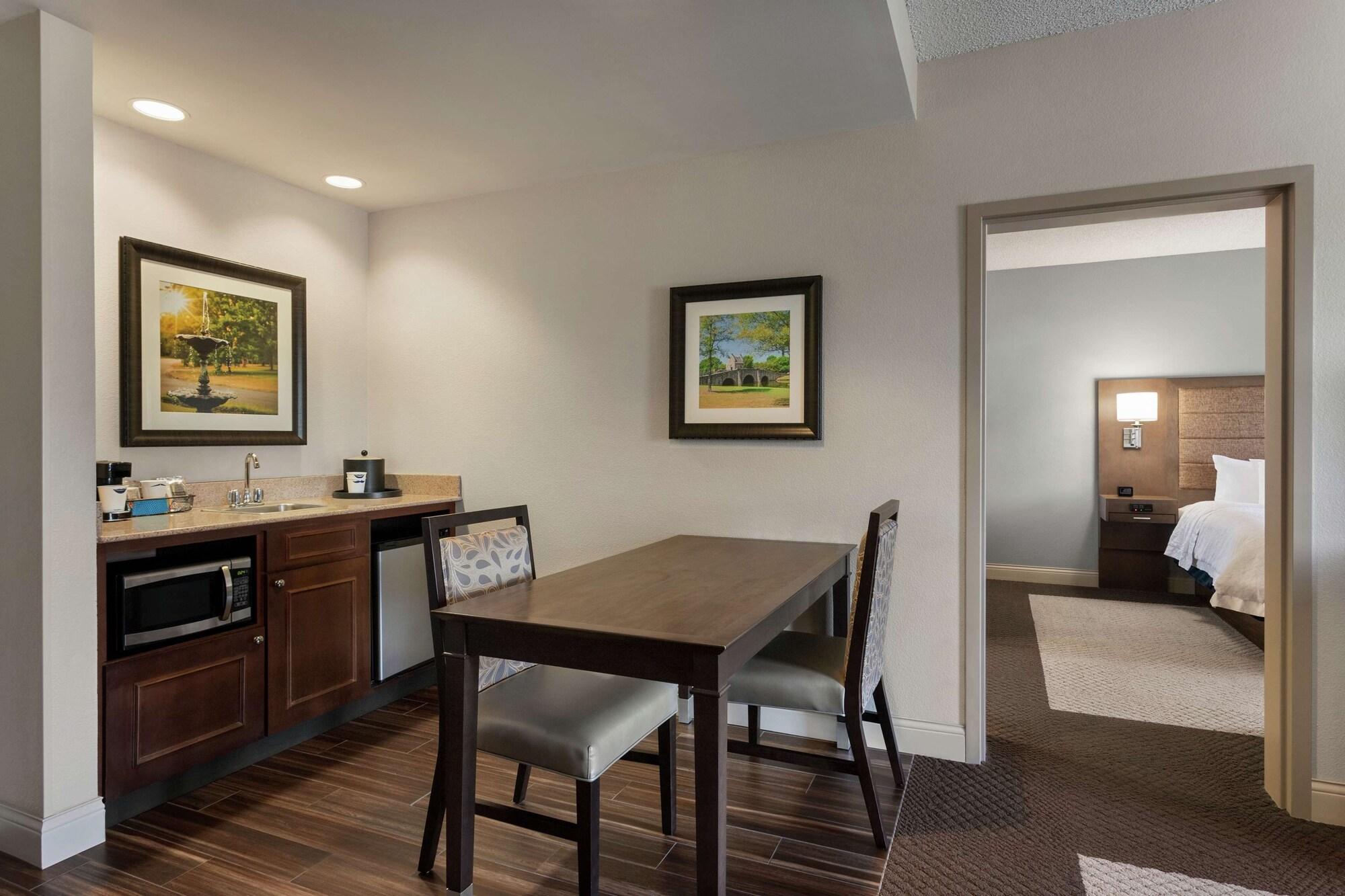 Hampton Inn & Suites Montgomery-Eastchase Buitenkant foto