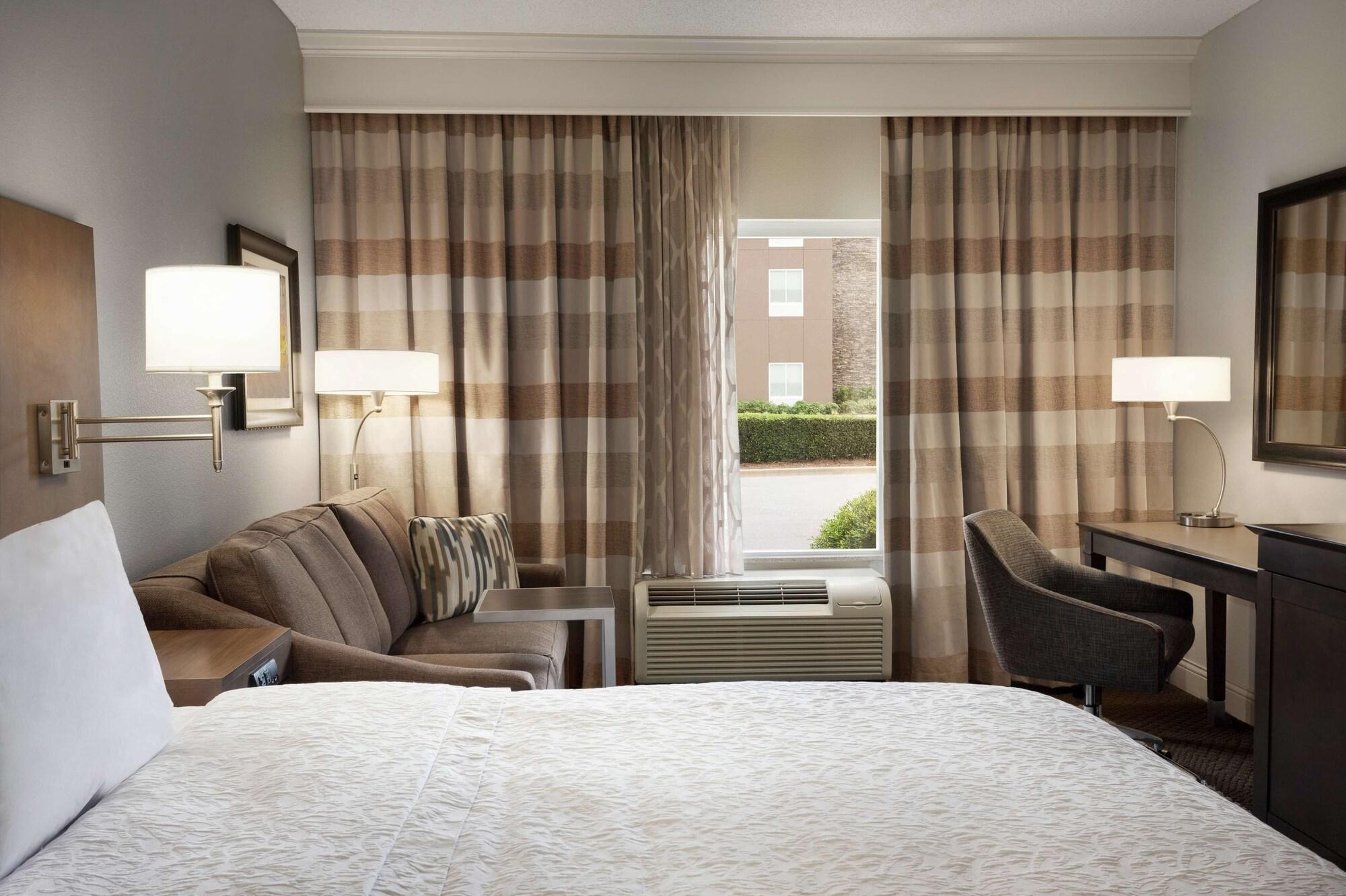 Hampton Inn & Suites Montgomery-Eastchase Buitenkant foto