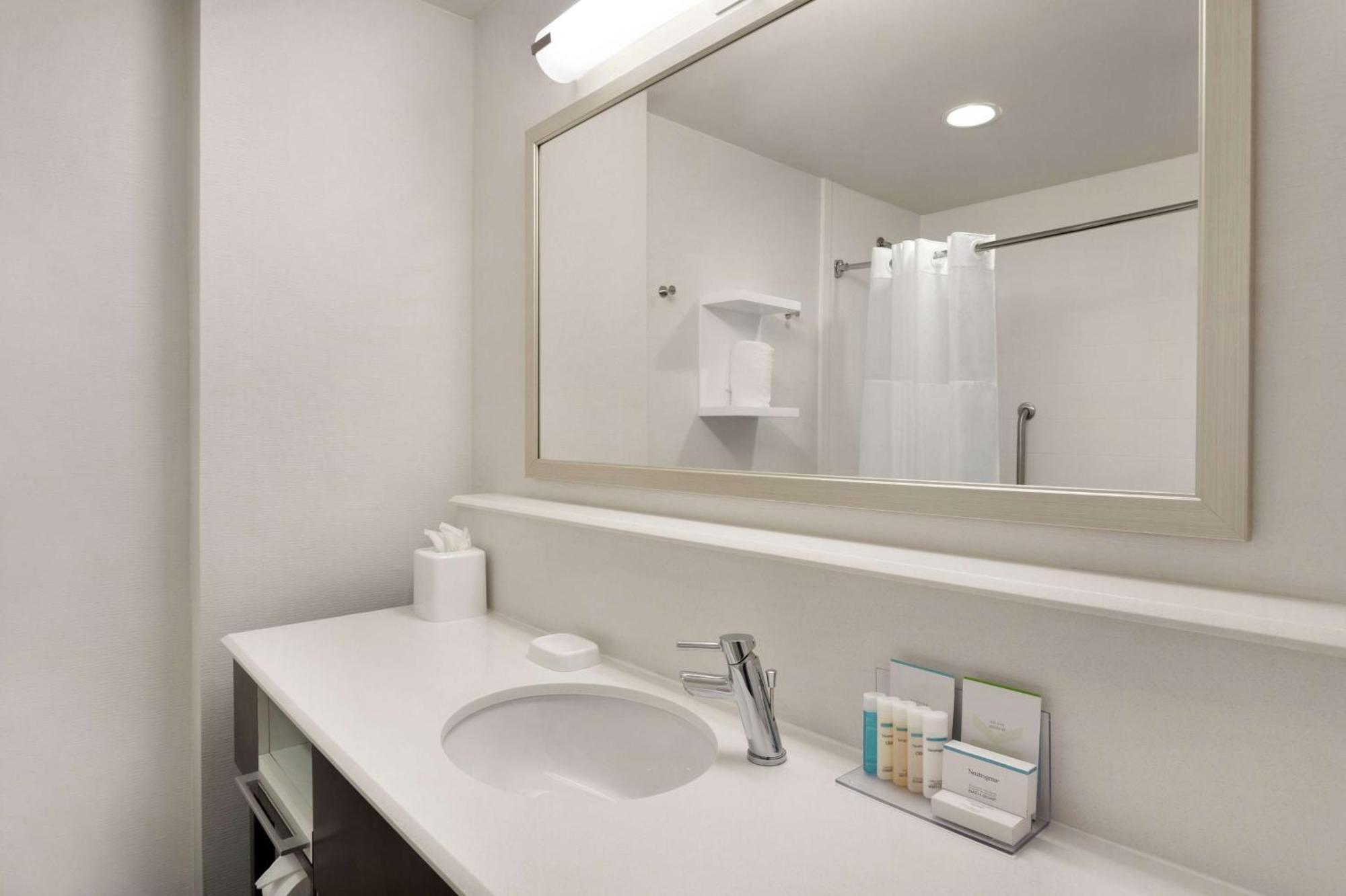 Hampton Inn & Suites Montgomery-Eastchase Buitenkant foto