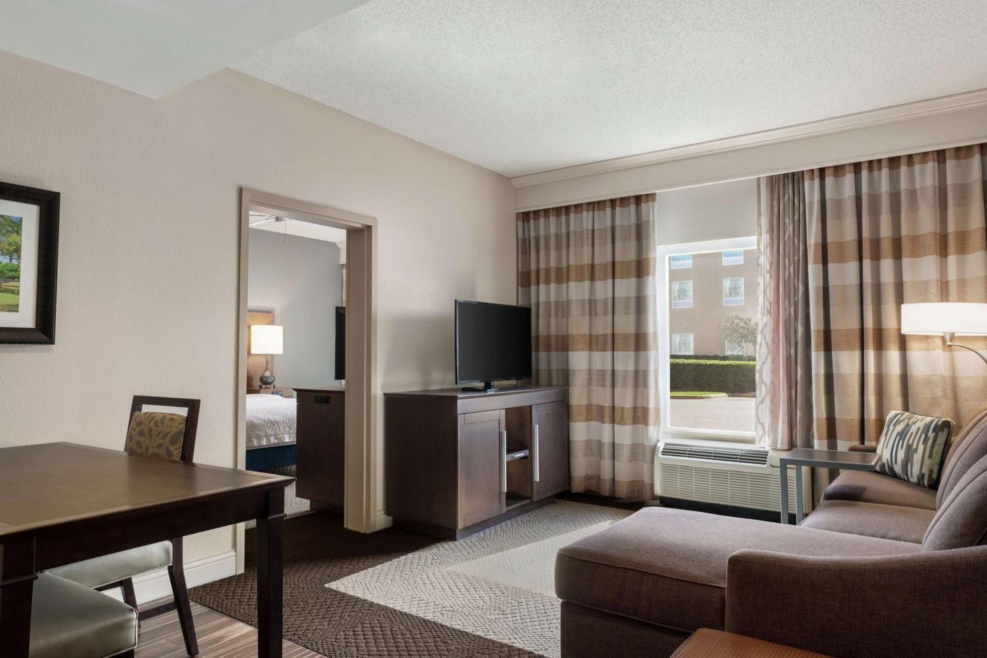 Hampton Inn & Suites Montgomery-Eastchase Buitenkant foto