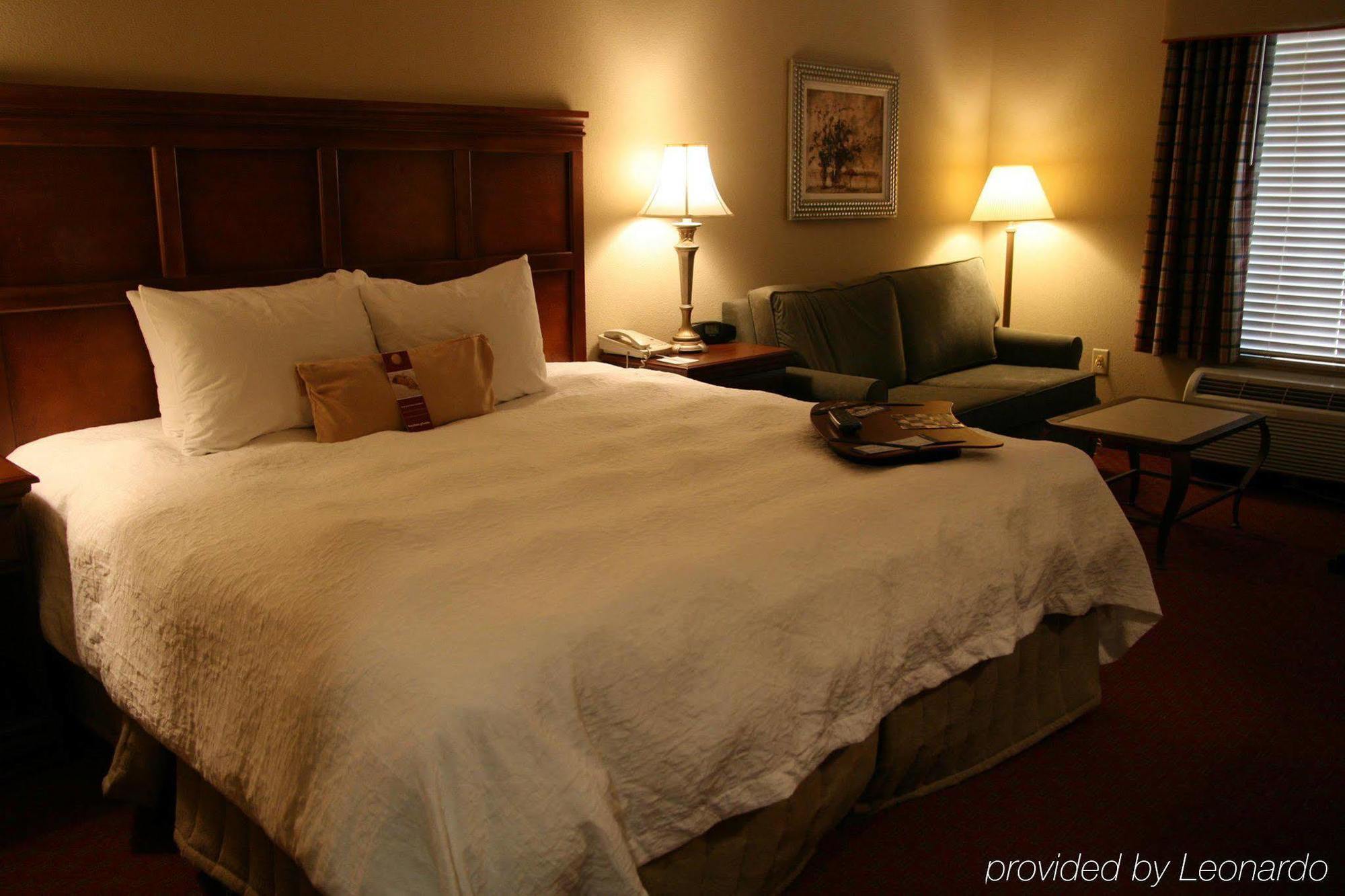 Hampton Inn & Suites Montgomery-Eastchase Kamer foto