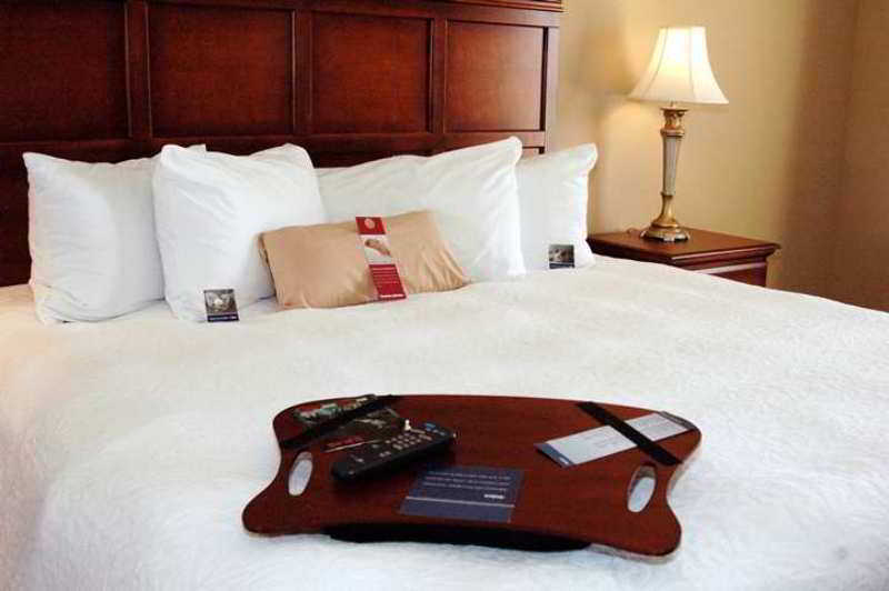 Hampton Inn & Suites Montgomery-Eastchase Kamer foto